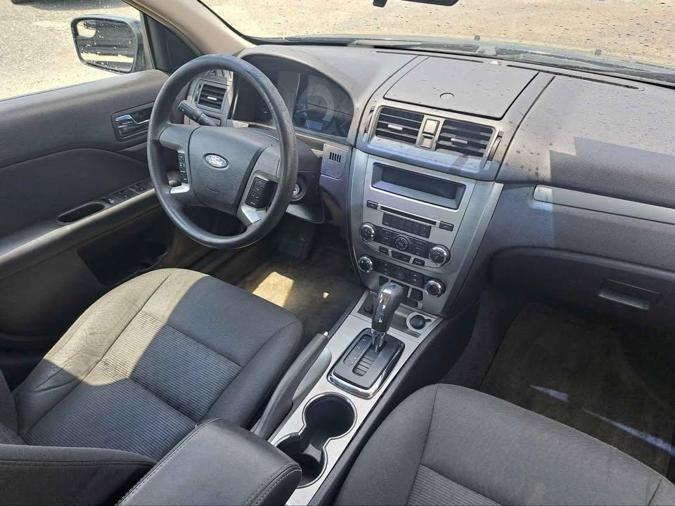 Ford Fusion I4 SE 2011