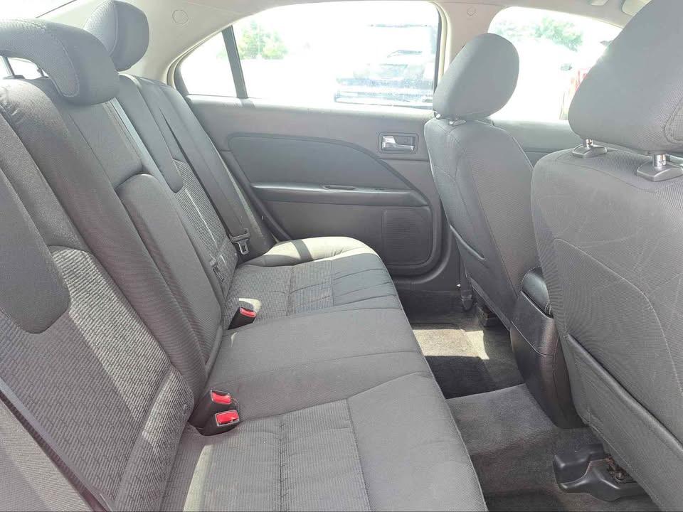Ford Fusion I4 SE 2011