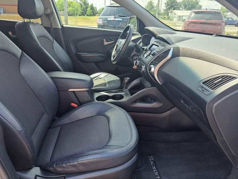 Hyundai Tucson Limited 2WD 2013
