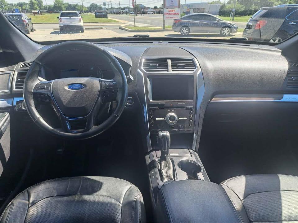 Ford Explorer Limited 4WD 2018