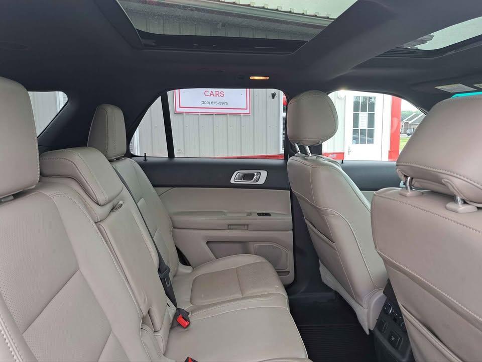 Ford Explorer Limited 4WD 2011