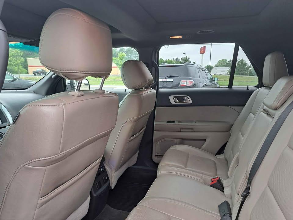 Ford Explorer Limited 4WD 2011