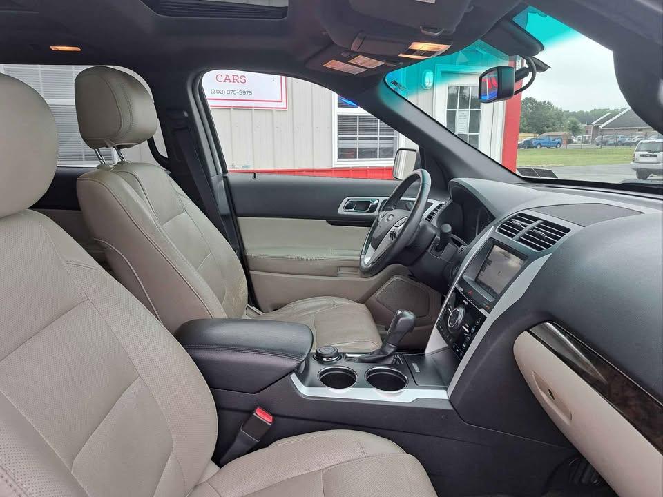 Ford Explorer Limited 4WD 2011