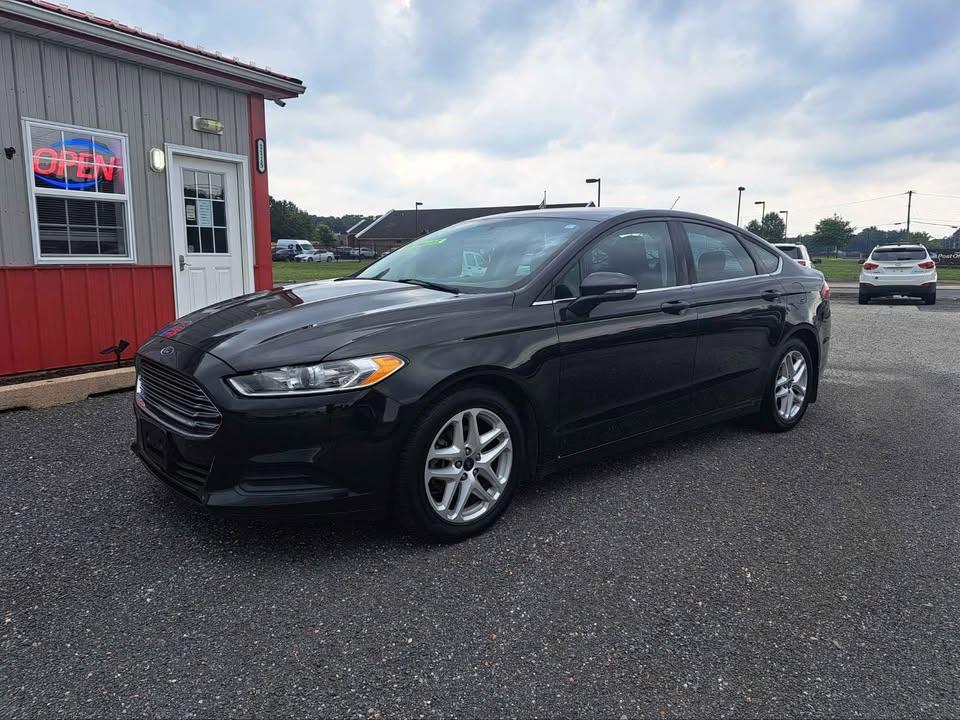 Ford Fusion SE 2015