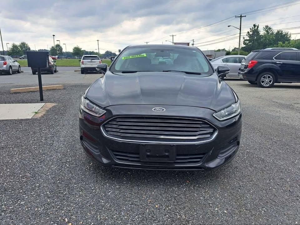 Ford Fusion SE 2015