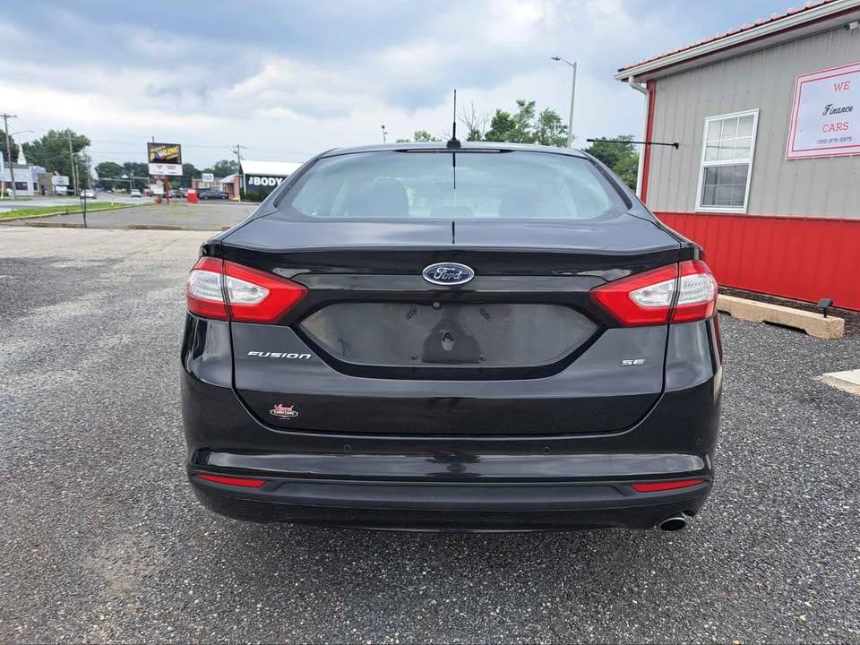 Ford Fusion SE 2015
