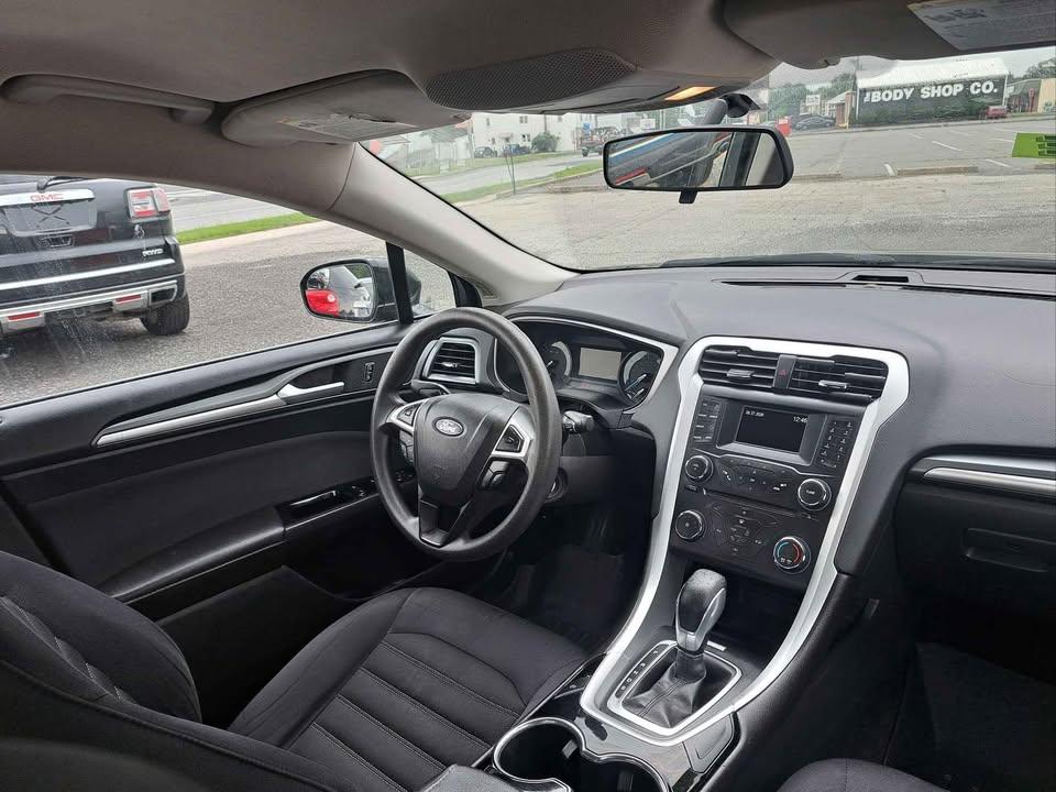 Ford Fusion SE 2015