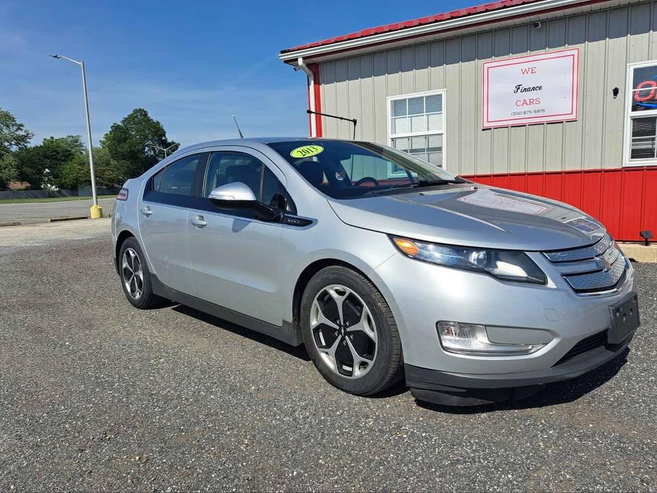 Chevrolet Volt Premium w/ Navigation & LEP 2013