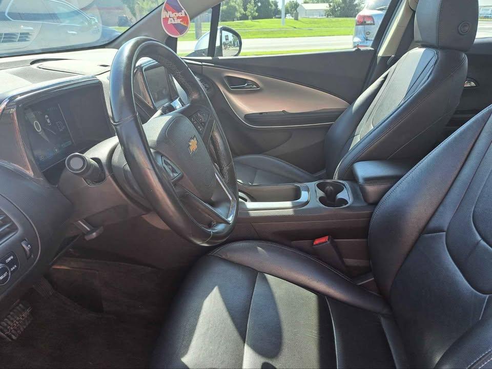 Chevrolet Volt Premium w/ Navigation & LEP 2013