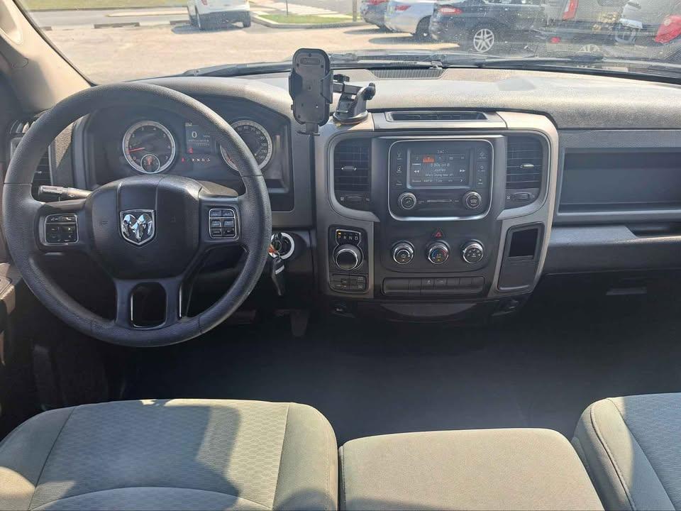 RAM 1500 Classic Tradesman Quad Cab 4WD 2019