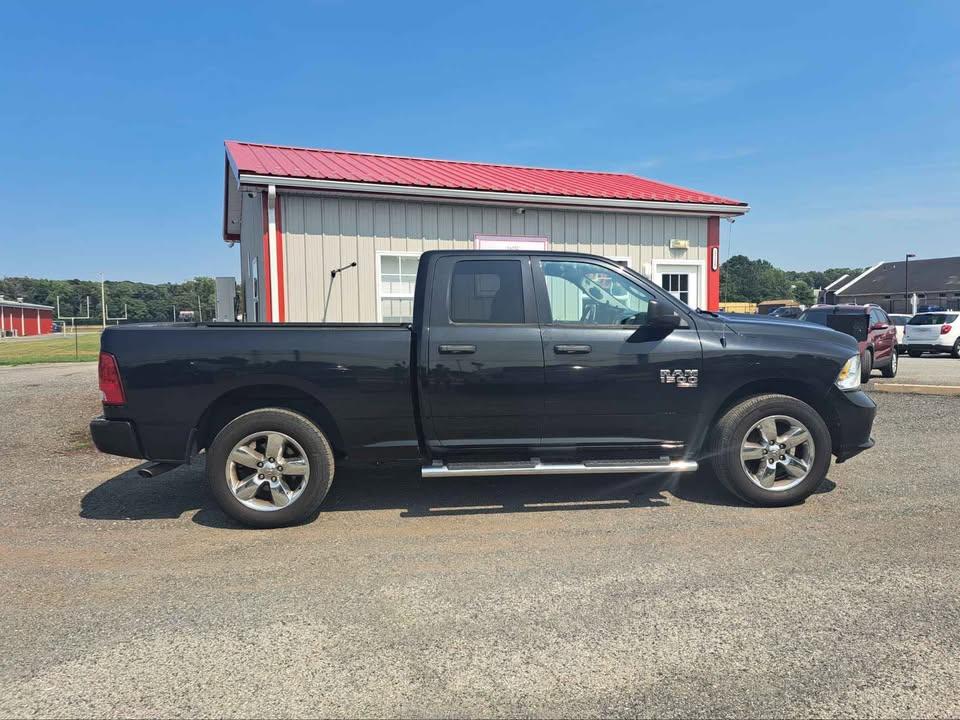 RAM 1500 Classic Tradesman Quad Cab 4WD 2019