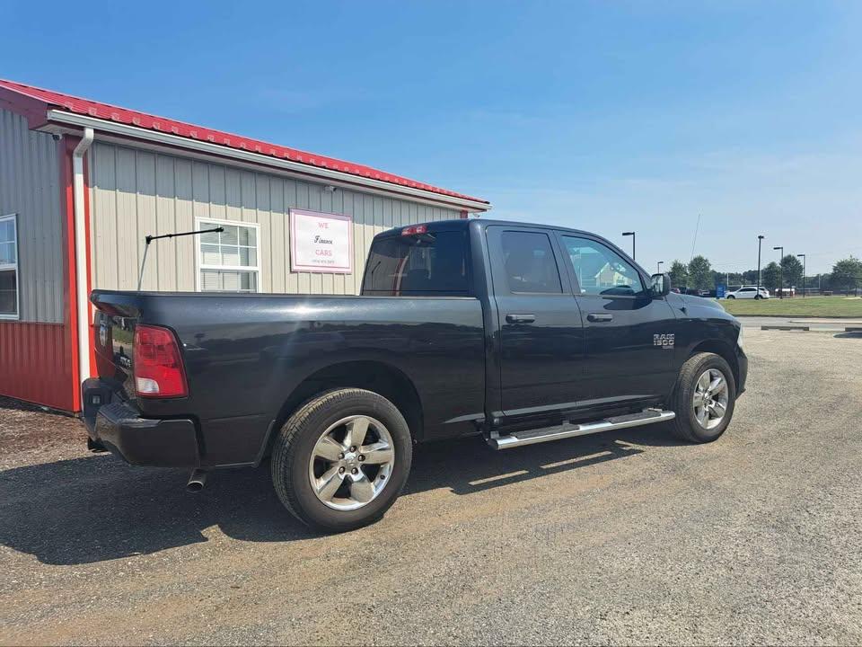 RAM 1500 Classic Tradesman Quad Cab 4WD 2019