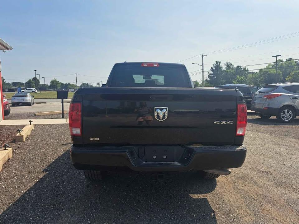 RAM 1500 Classic Tradesman Quad Cab 4WD 2019