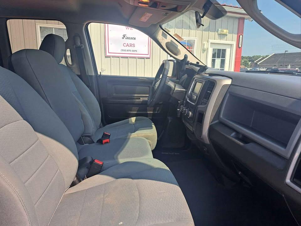 RAM 1500 Classic Tradesman Quad Cab 4WD 2019