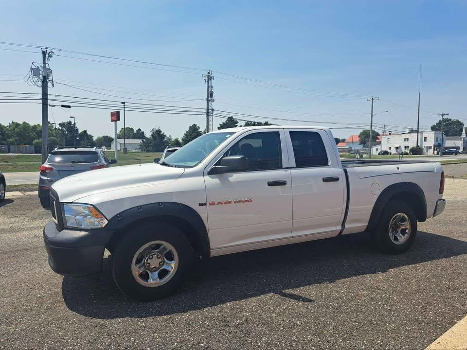 RAM 1500 ST Quad Cab 2WD 2012