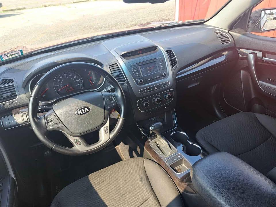 Kia Sorento LX 2WD 2014