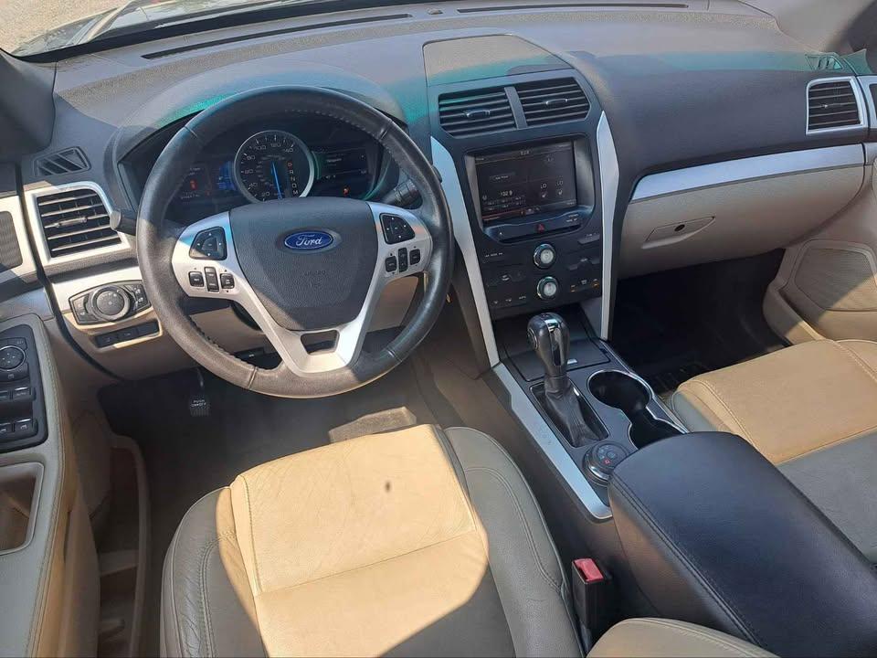 Ford Explorer XLT 4WD 2015