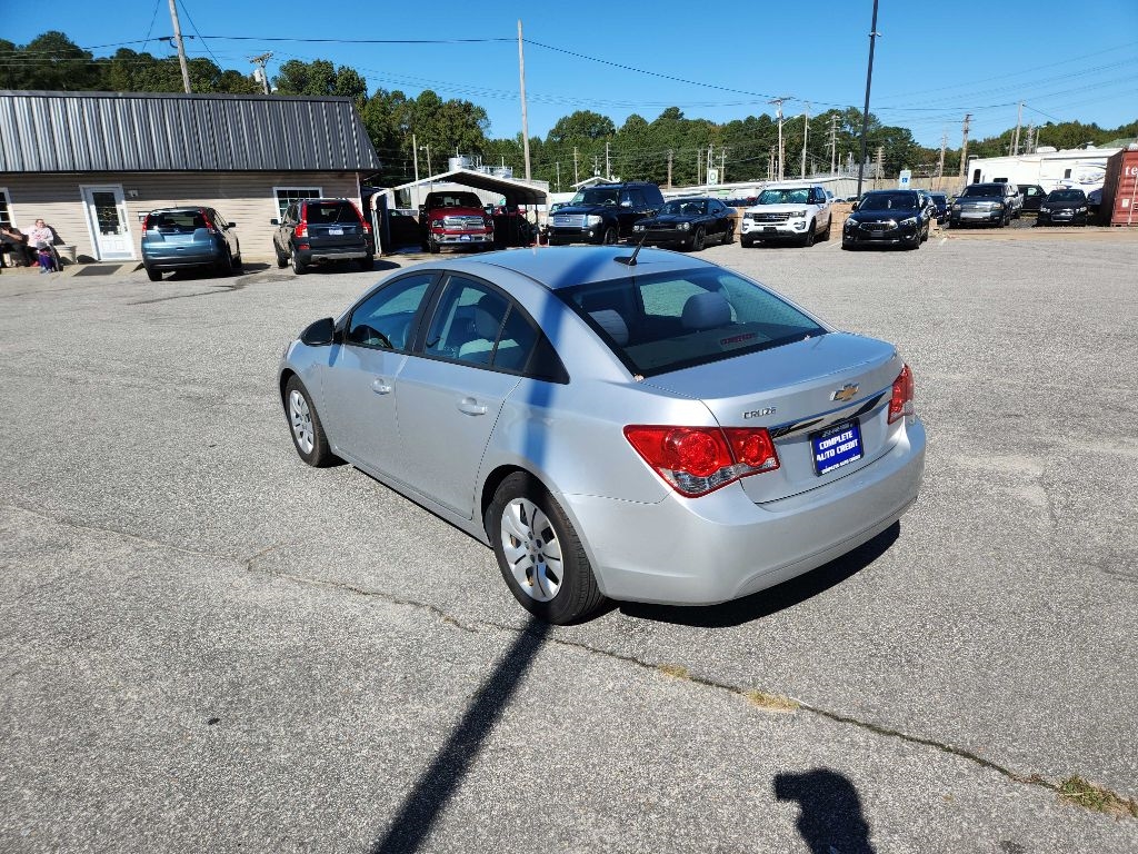 2013 Chevrolet Cruze 4dr Sdn Auto LS