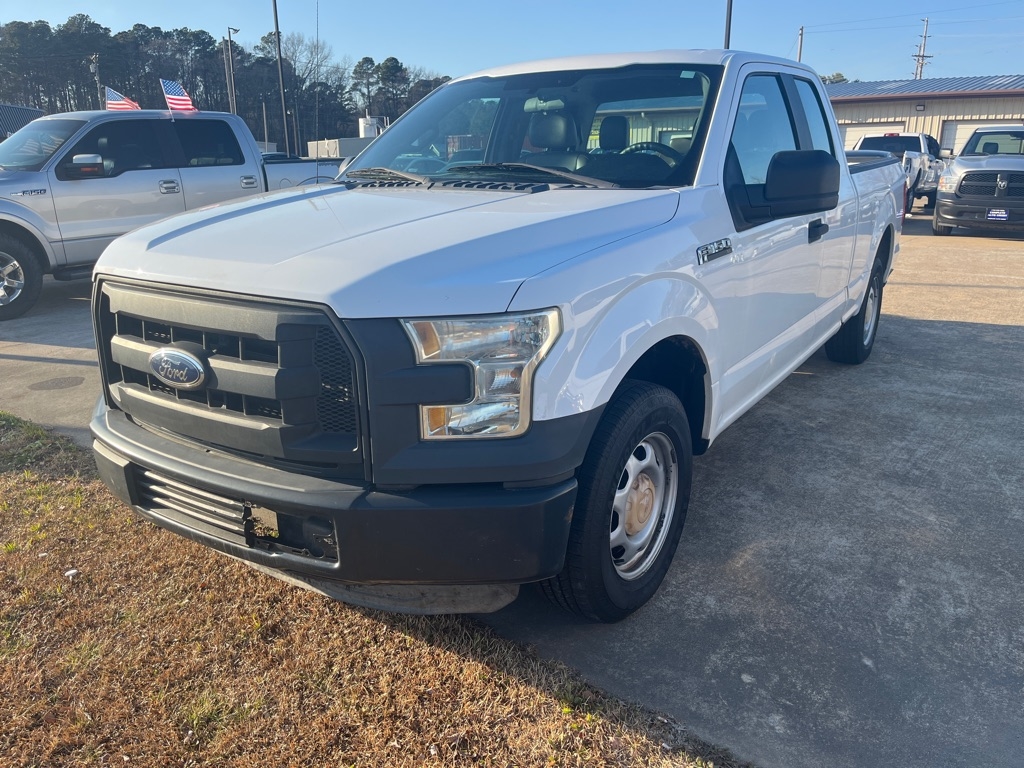 2015 Ford F-150 2WD SuperCab 145" XL