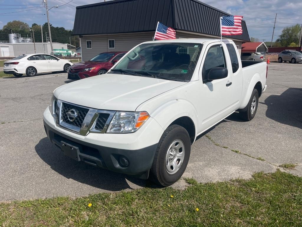 2017 Nissan Frontier S King Cab I4 5MT 2WD