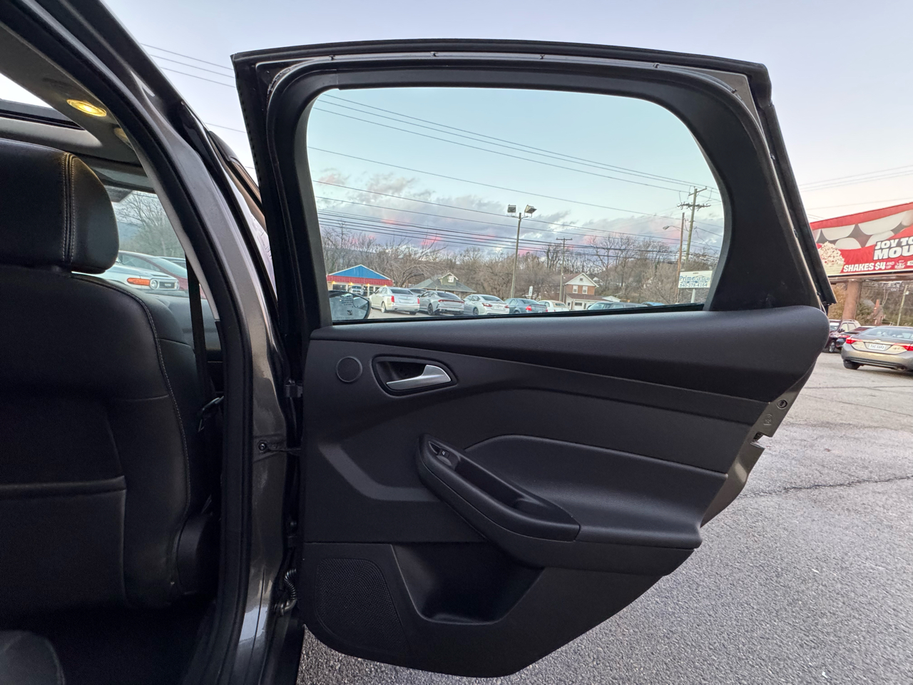 Ford Focus SE Hatch 2013