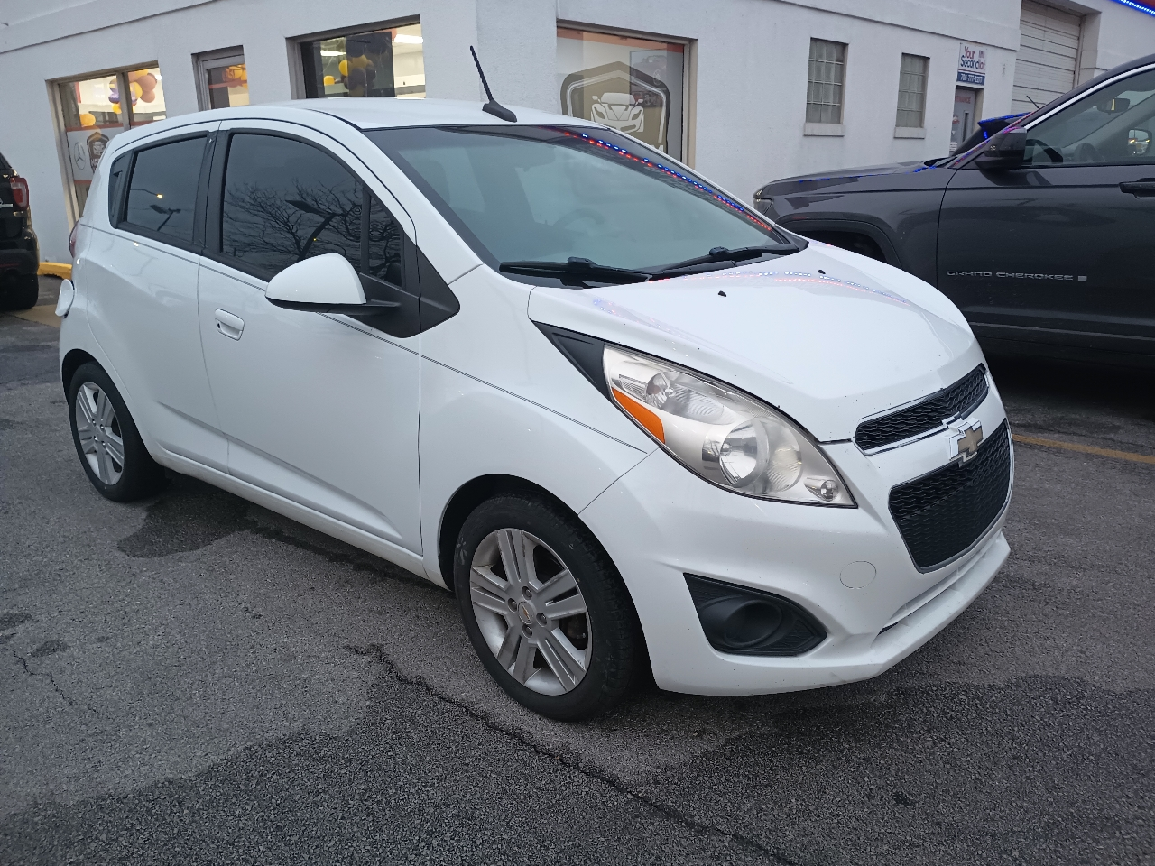 2014 Chevrolet Spark 1LT's photo