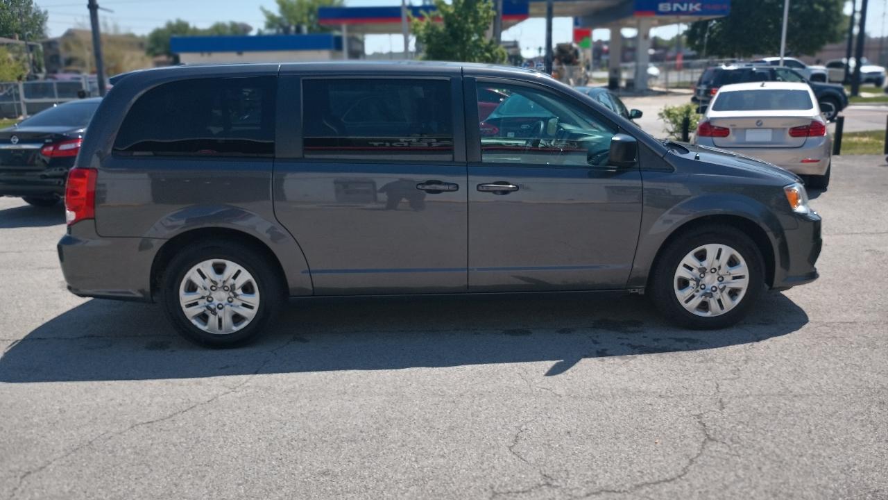 Dodge Grand Caravan SE 2018
