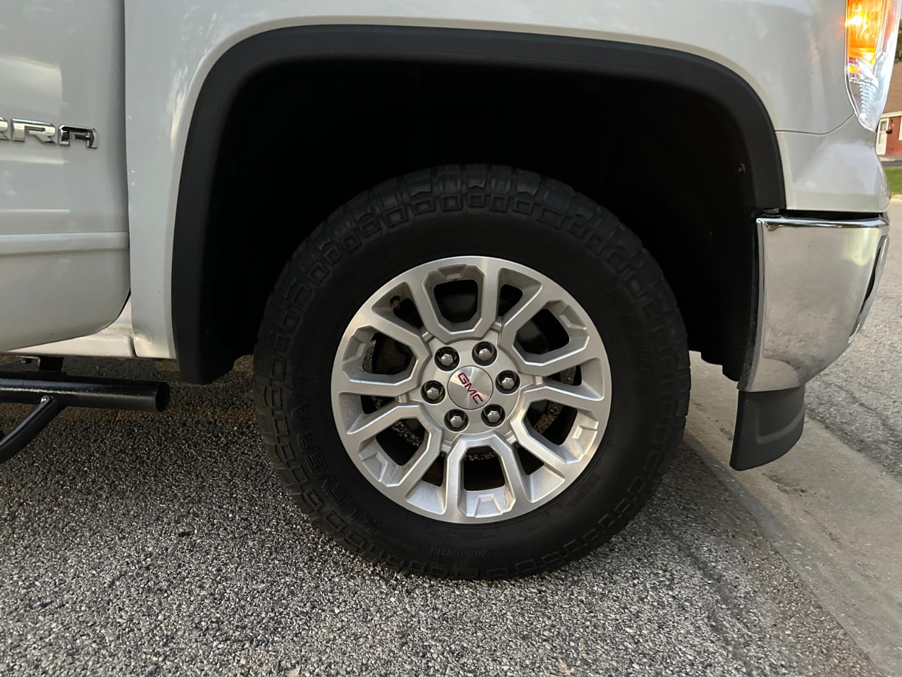 GMC Sierra 1500 SLE Double Cab 4WD 2015
