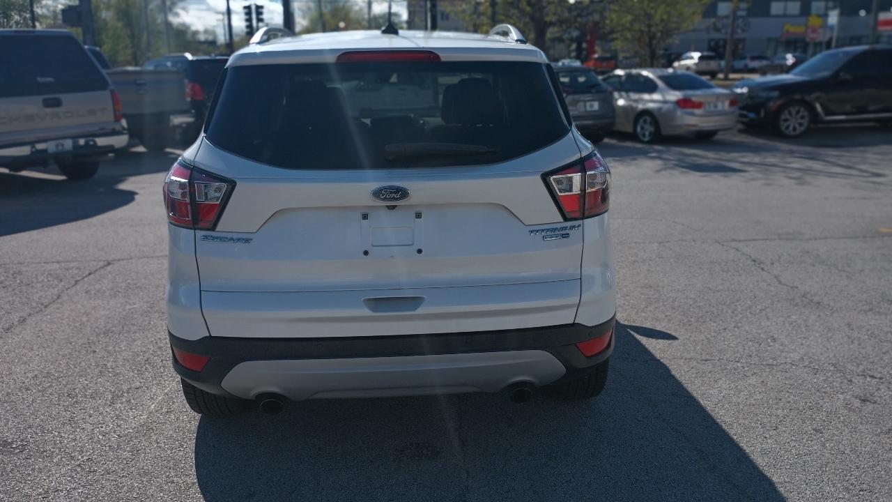 Ford Escape Titanium 4WD 2018