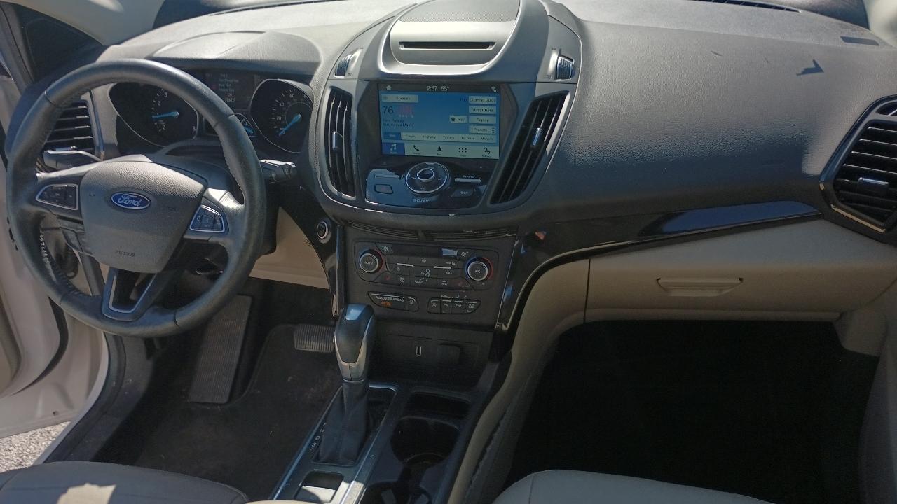 Ford Escape Titanium 4WD 2018