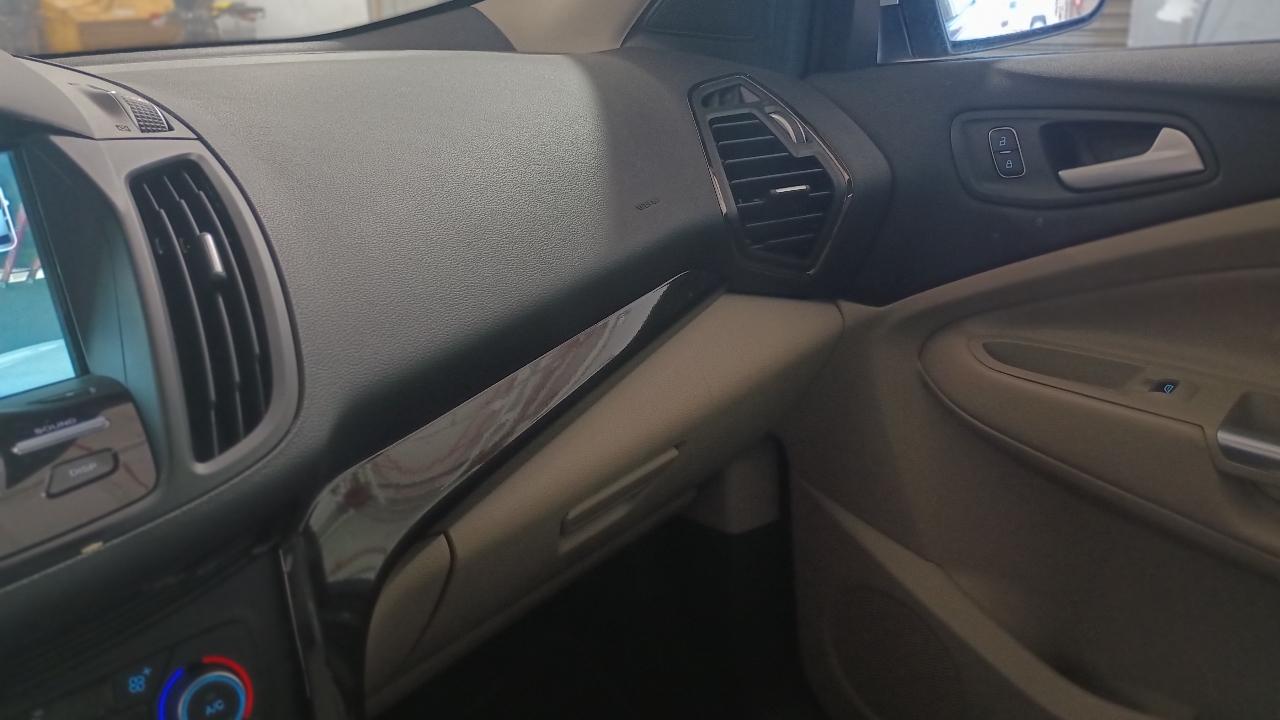 Ford Escape Titanium 4WD 2018