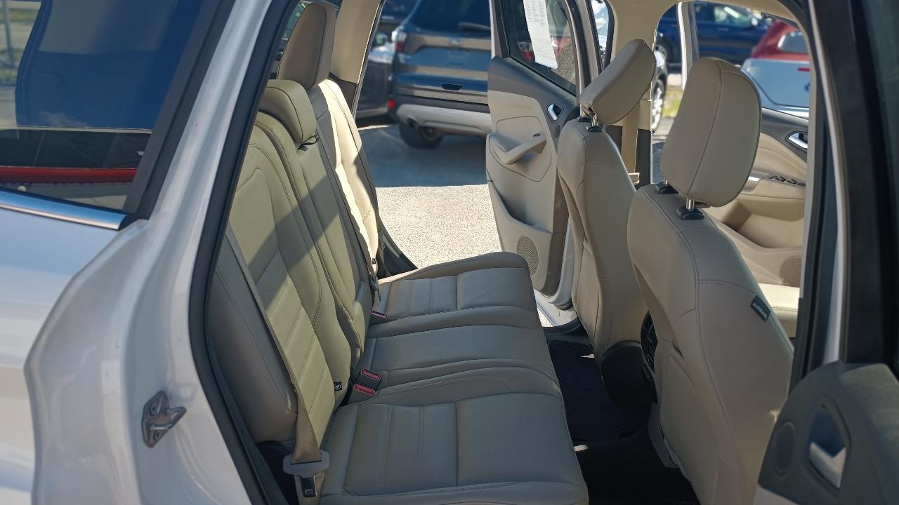 Ford Escape Titanium 4WD 2018