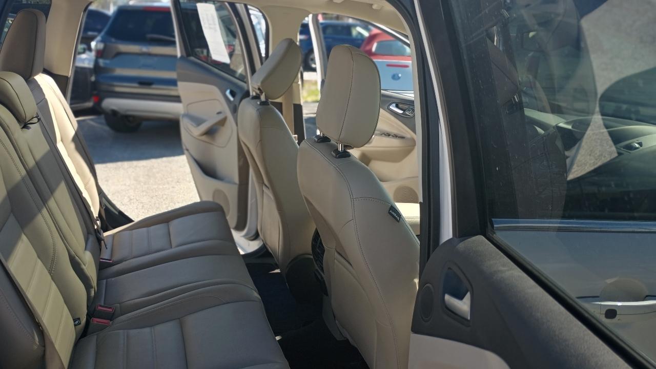 Ford Escape Titanium 4WD 2018