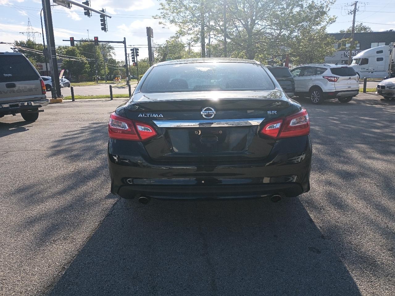 Nissan Altima 2.5 SR 2016