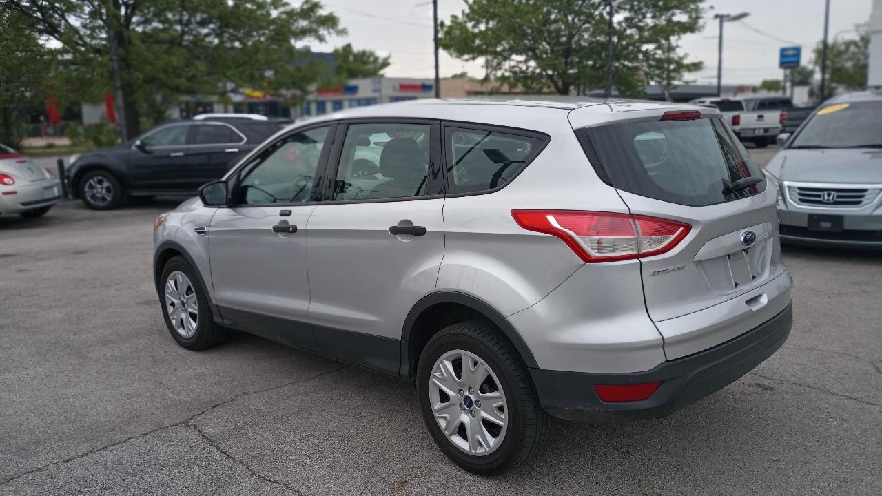 Ford Escape S FWD 2014