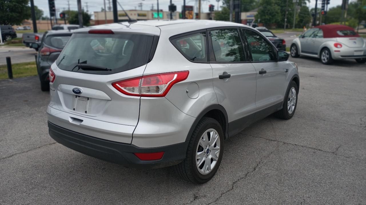 Ford Escape S FWD 2014