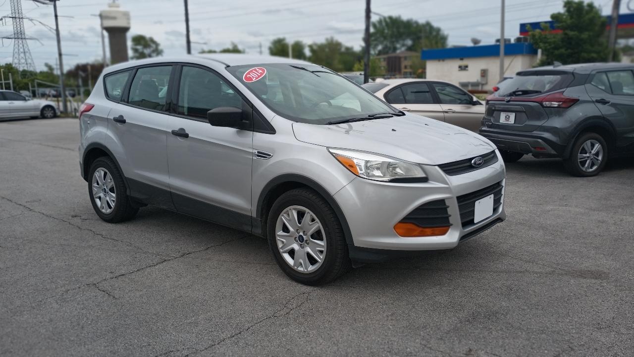 Ford Escape S FWD 2014