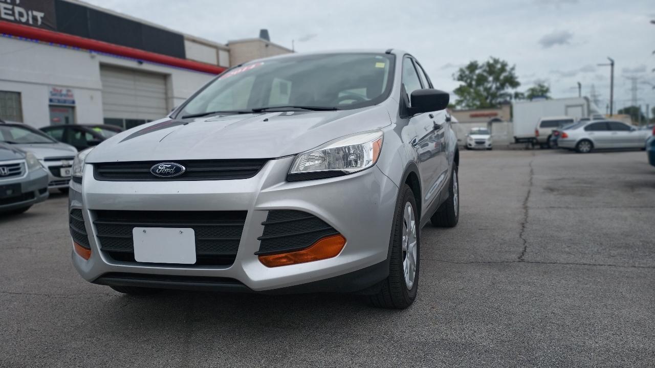 Ford Escape S FWD 2014