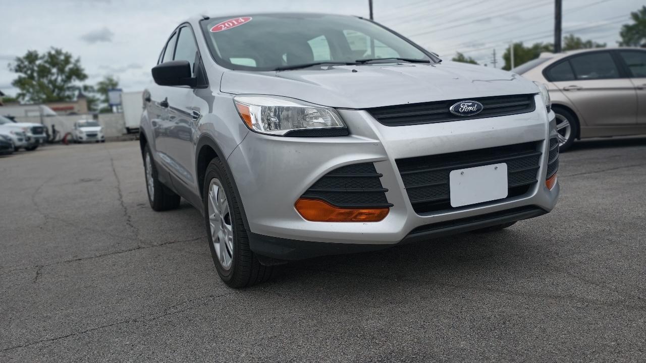 Ford Escape S FWD 2014