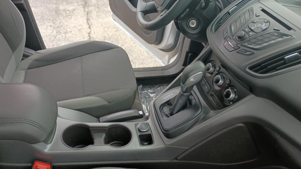 Ford Escape S FWD 2014