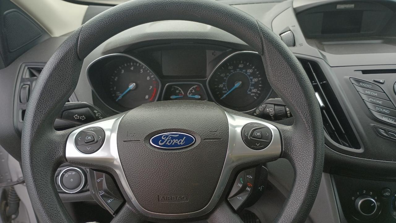 Ford Escape S FWD 2014