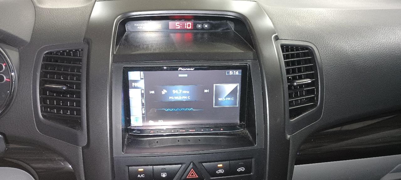 Kia Sorento LX 4WD 2011