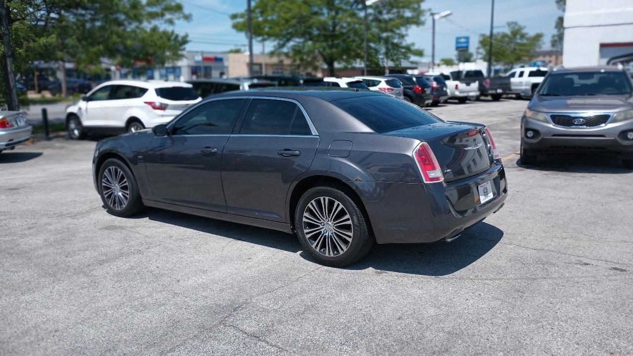 Chrysler 300 S V6 AWD 2013