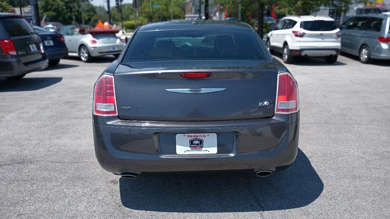 Chrysler 300 S V6 AWD 2013