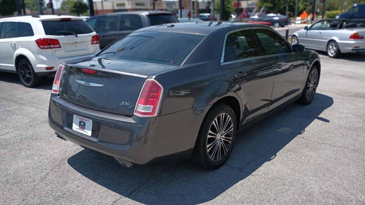 Chrysler 300 S V6 AWD 2013
