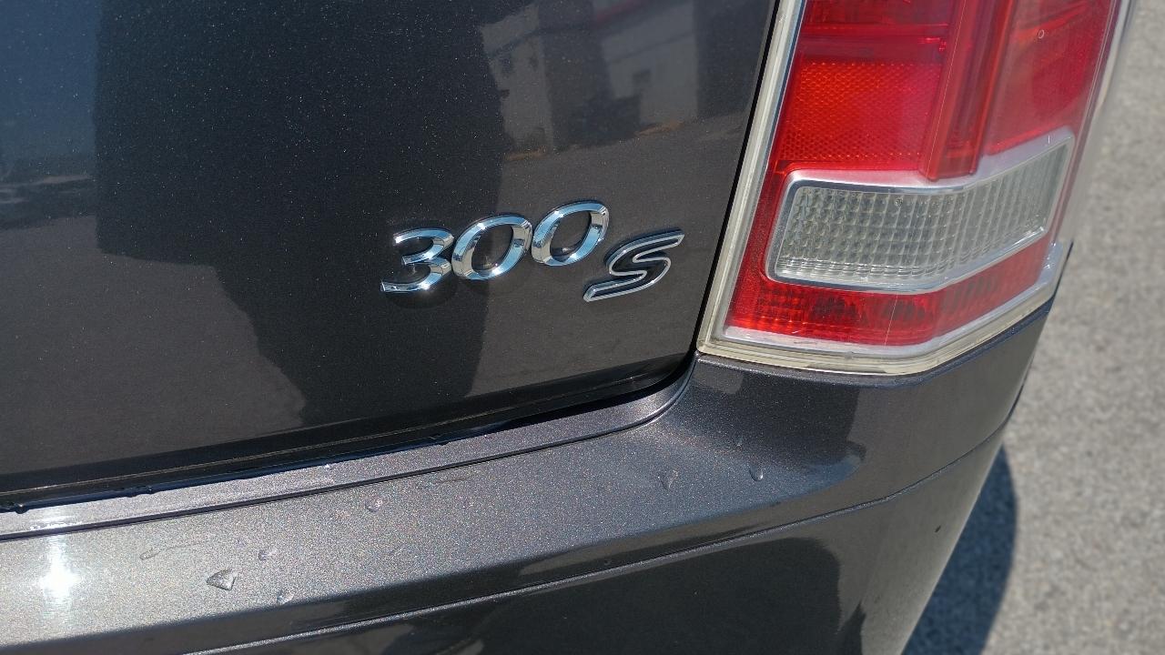 Chrysler 300 S V6 AWD 2013