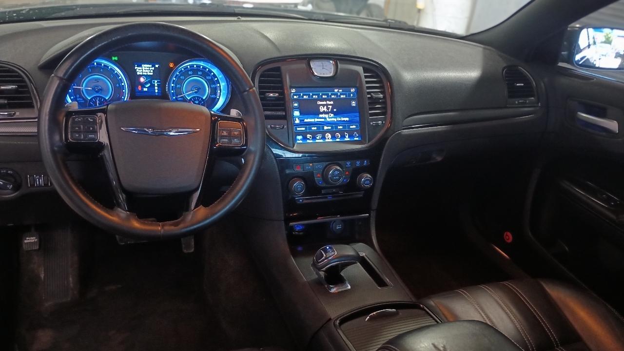 Chrysler 300 S V6 AWD 2013