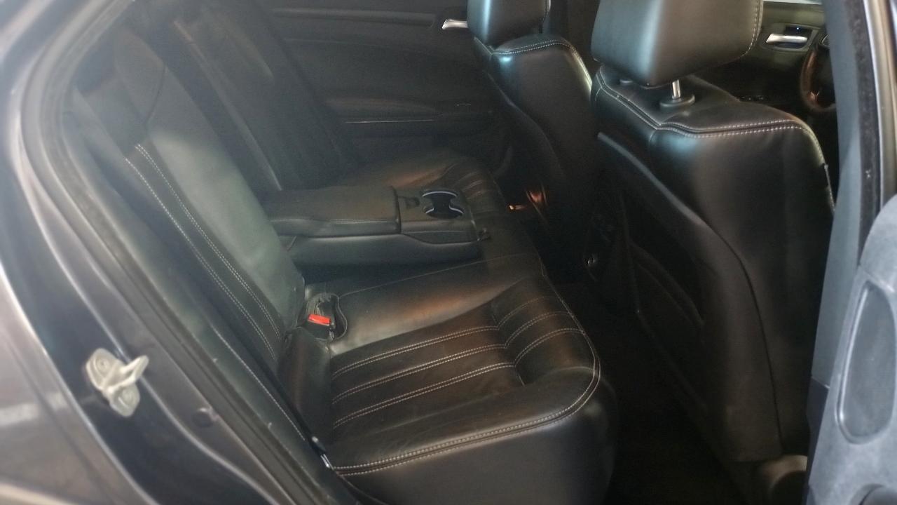Chrysler 300 S V6 AWD 2013