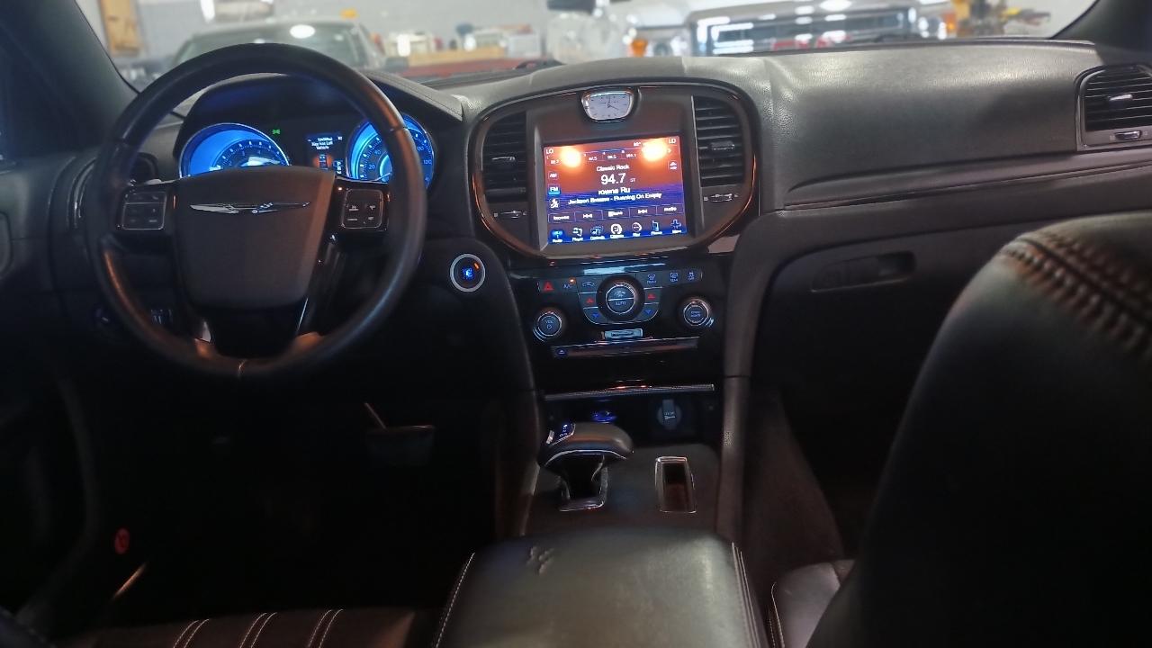 Chrysler 300 S V6 AWD 2013