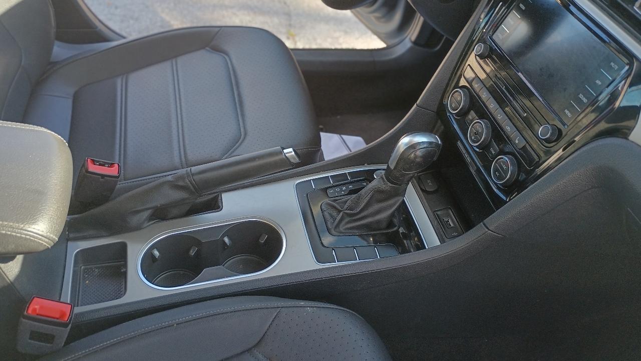 Volkswagen Passat SE 2021